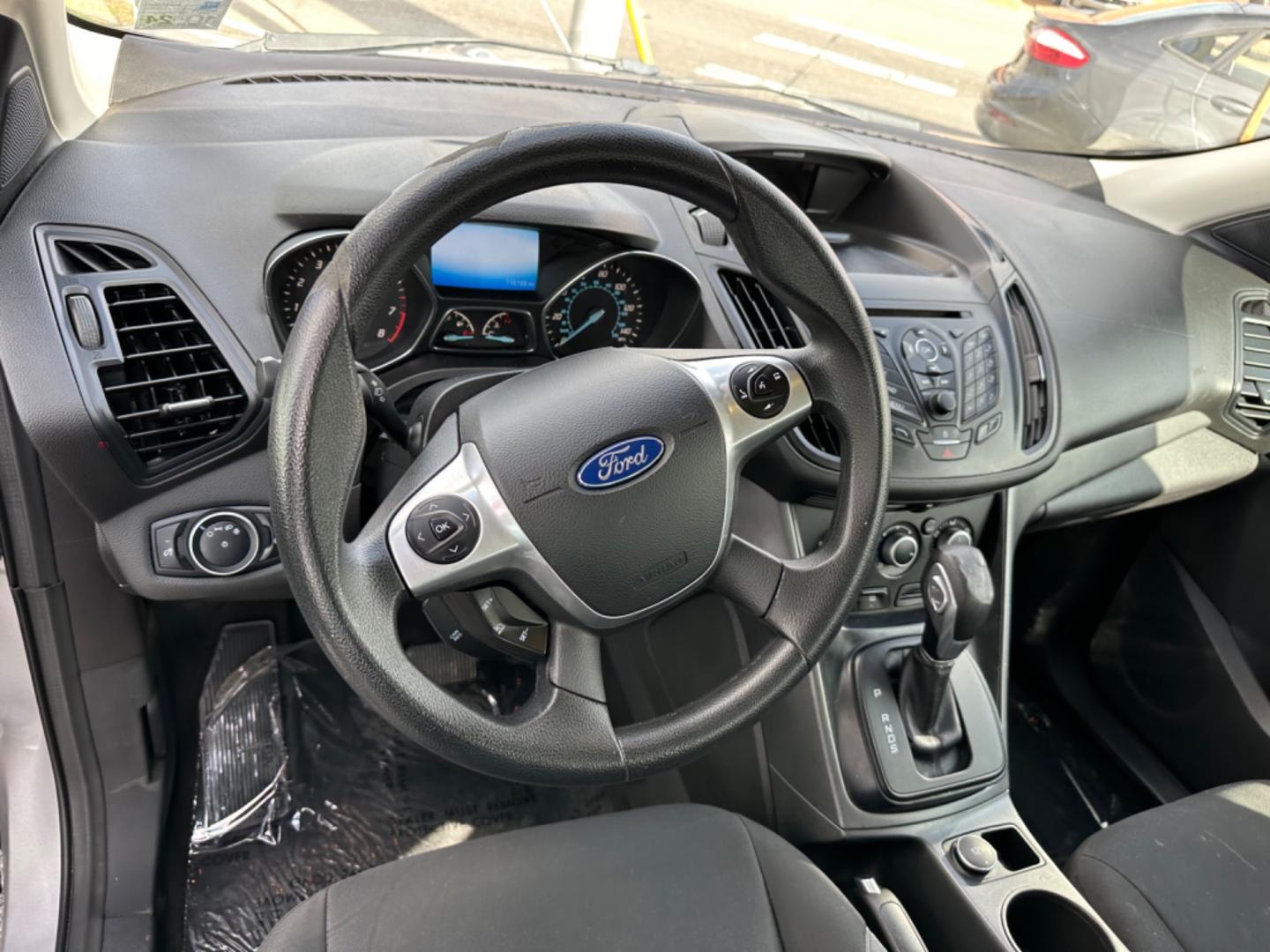 2016 Ford Escape (1FMCU0F78GU) , located at 419 N 18th St., Monroe, LA, 71201, (318) 410-9250, 32.514370, -92.105133 - Photo#2